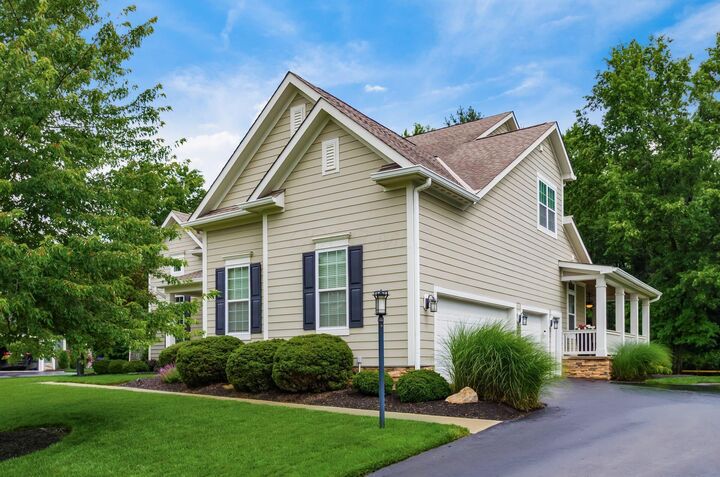 Property Photo:  3005 Highland Woods Boulevard  OH 43054 