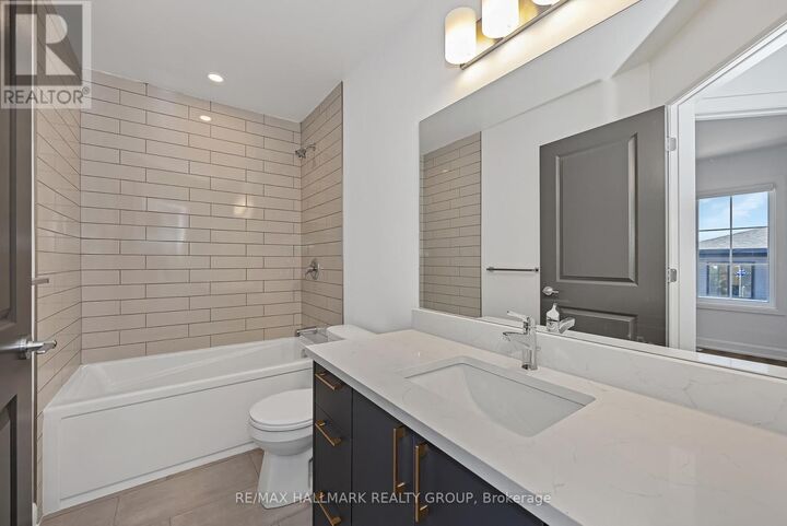 Property Photo:  1124 Gabriel Street 101  ON K1C 1K8 