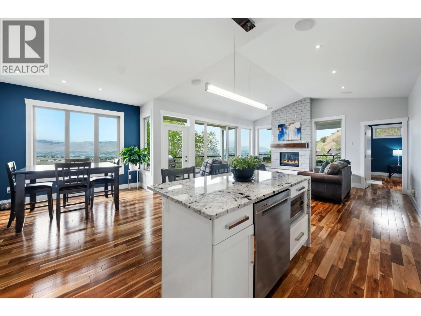 Property Photo: 989 Mt Ida Lane BC V1B 4C3