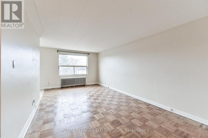 Property Photo:  325 Sammon Avenue 204  ON M4J 2A1 