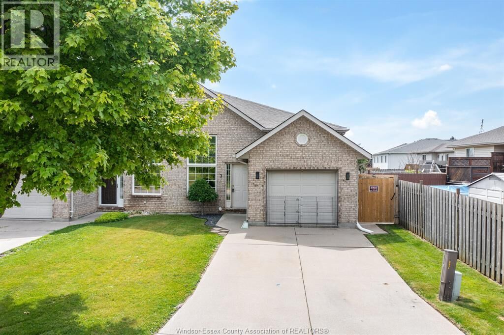 Property Photo:  3 Anfred Street  ON N8H 5L2 