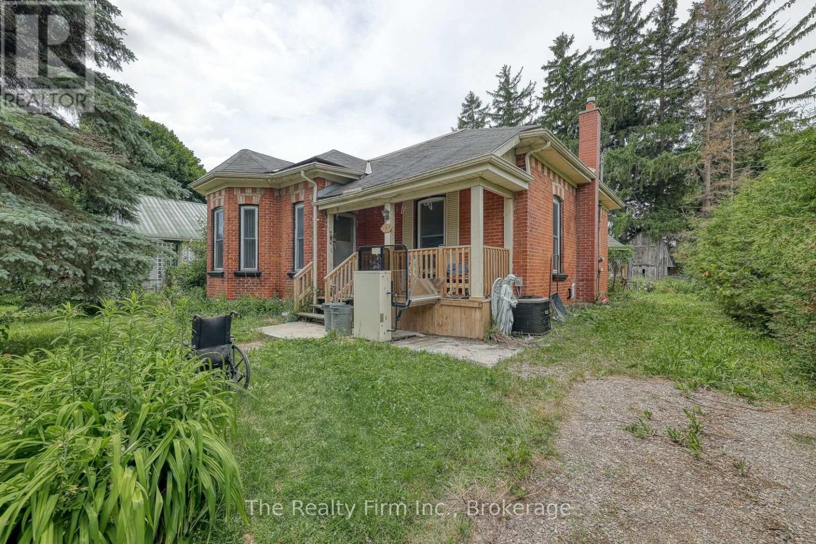 Property Photo:  107 Huron Street  ON N0J 1J0 