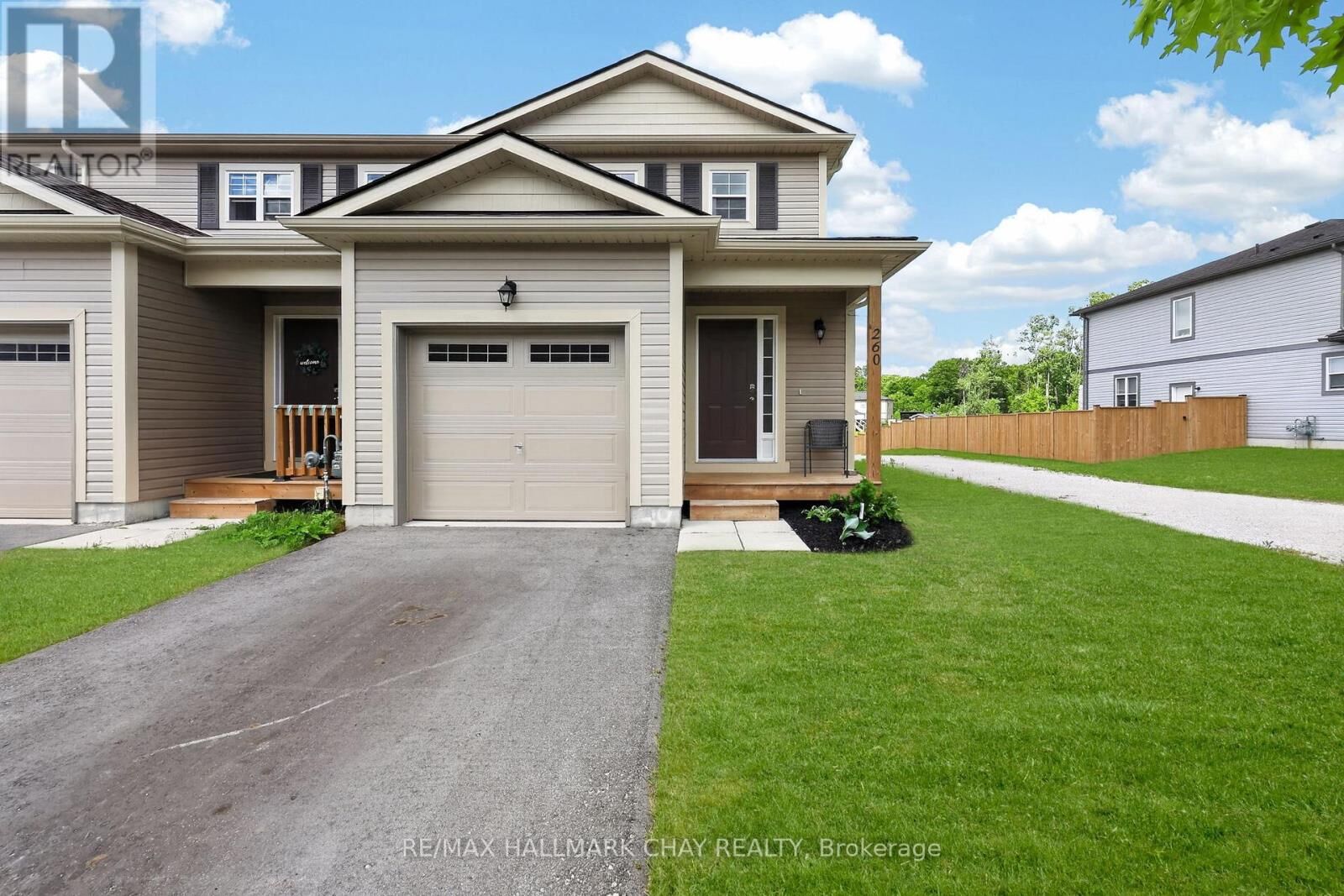 Property Photo:  260 Daffodil Court  ON P1P 0B8 
