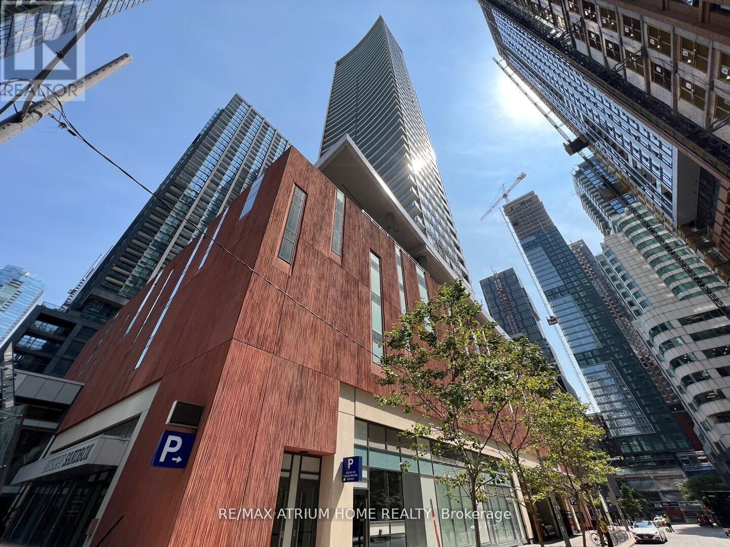 Property Photo: 21 Widmer Street 1903 ON M5V 2E8