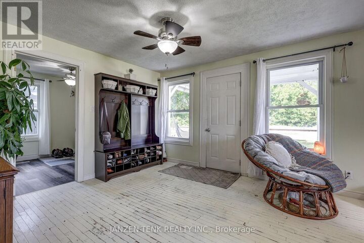Property Photo: 136 King Street ON N4G 3G1