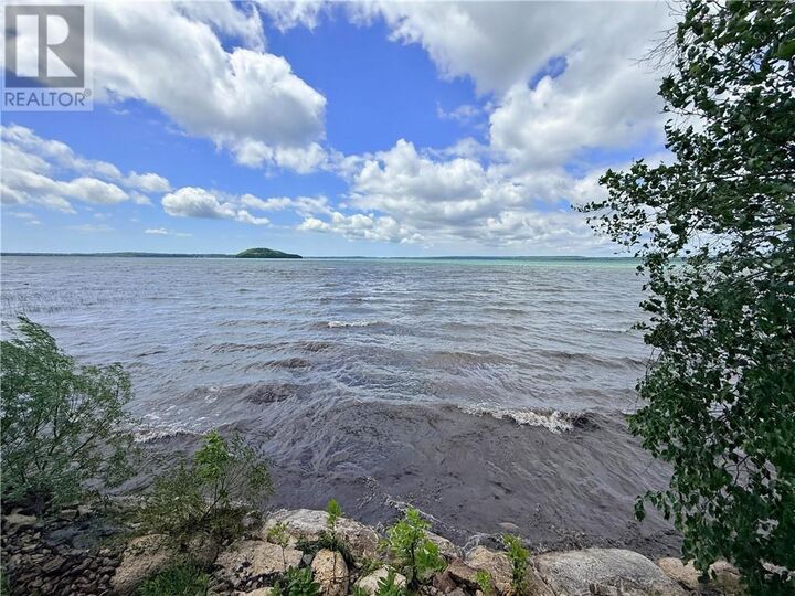 Property Photo: 965 Highway 551 ON P0P 1G0