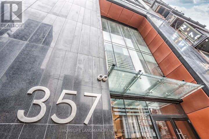 Property Photo:  357 King Street 1208  ON M5V 1K1 