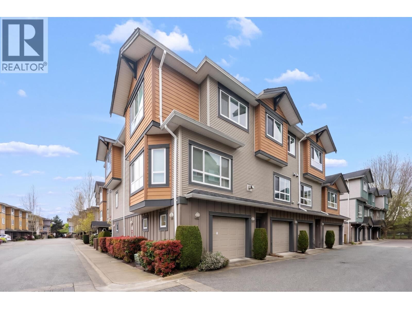 Property Photo:  9420 Ferndale Road 7  BC V6Y 0A7 