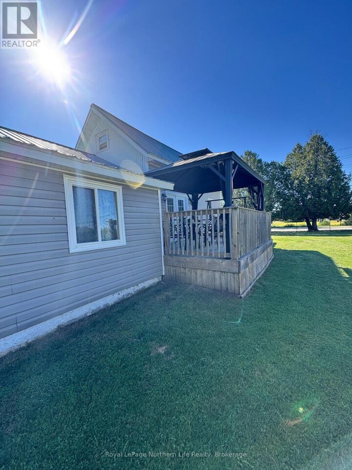 Property Photo:  176 Main Street West  ON P0H 2L0 