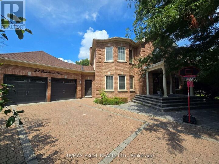 Property Photo:  23 Falkland Place  ON L4C 9P3 