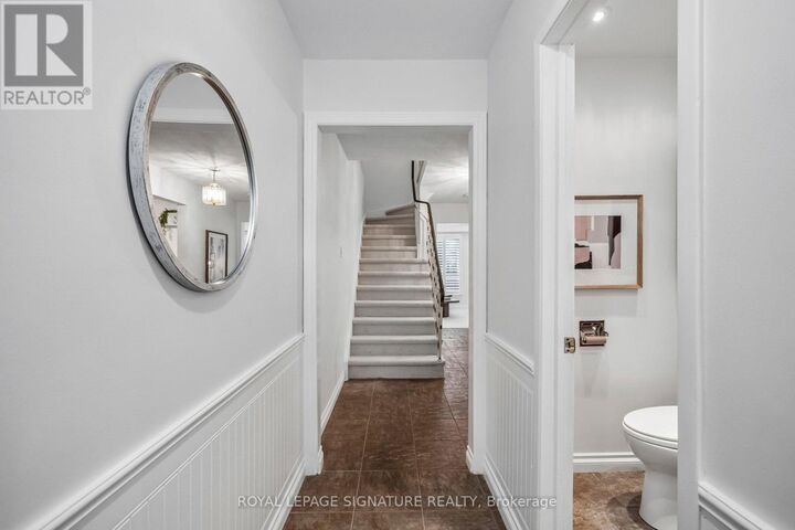 Property Photo:  5 Michael Boulevard 13  ON L1N 5P4 