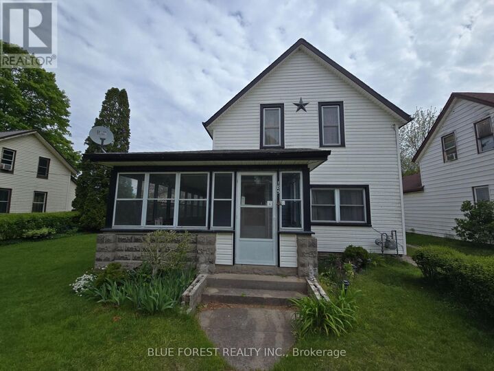 Property Photo: 185 Furnival Road ON N0L 2C0