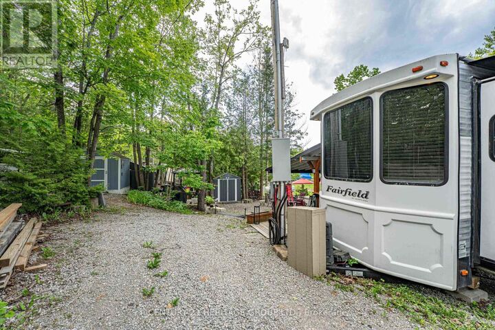 Property Photo:  202 Hidden Glen Road 53  ON L0K 1S0 