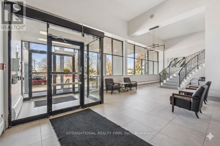 Property Photo:  24 Midland Drive 401  ON N2A 2A8 