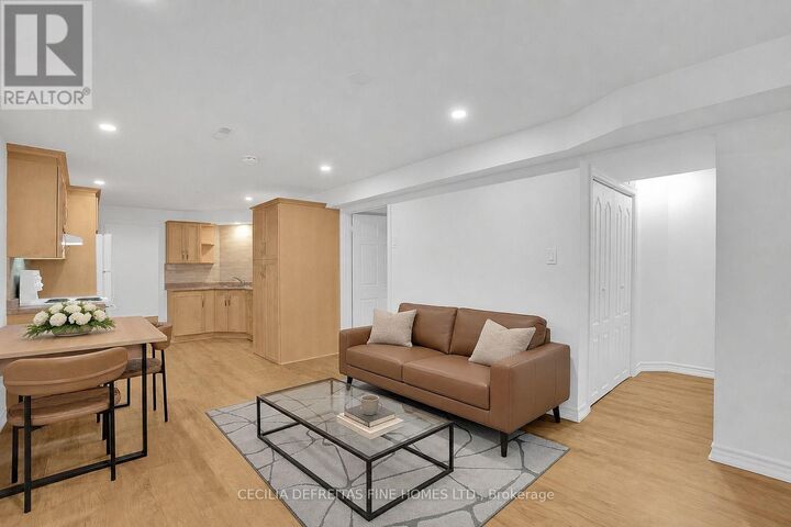 Property Photo:  40 Venetian Crescent Bsmt  ON L4L 5E5 