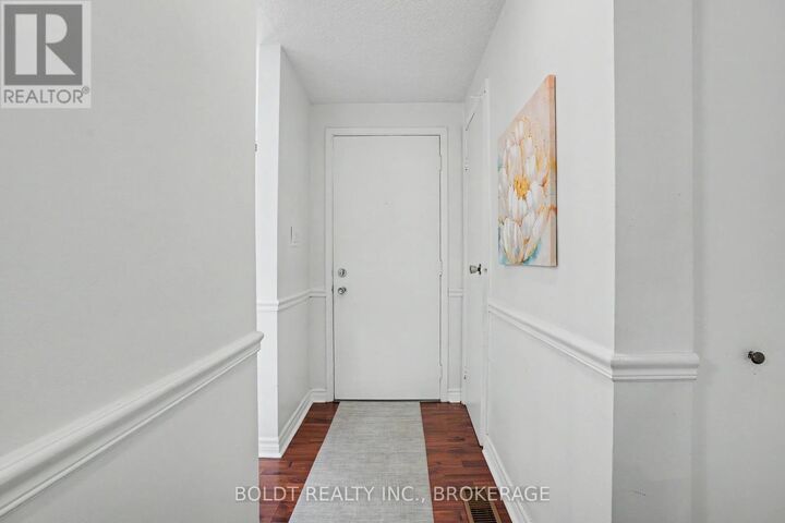 Property Photo:  242 Lakeport Road 52  ON L2N 6V2 
