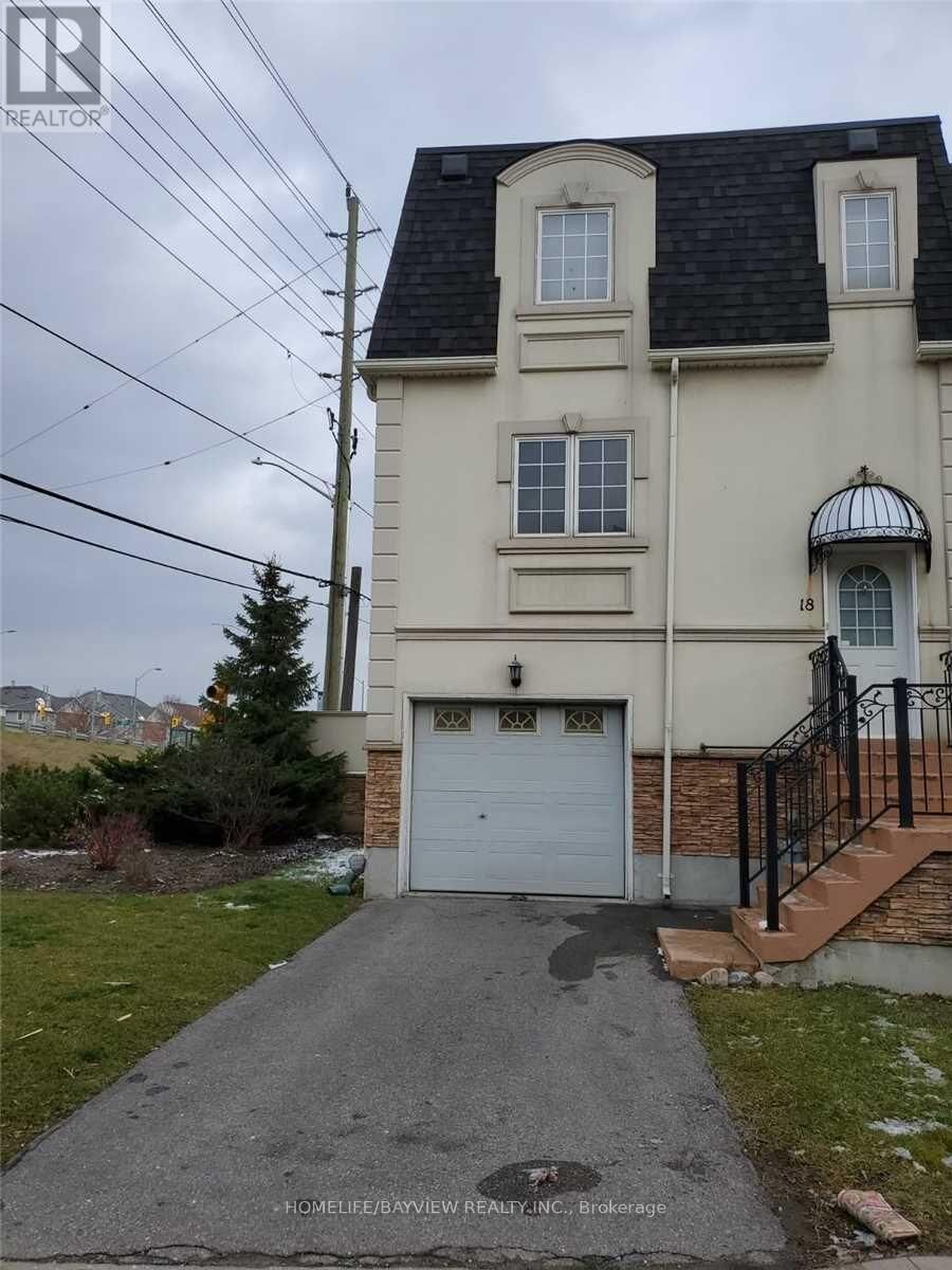 Property Photo:  215 16th Avenue 18  ON L4C 0T9 