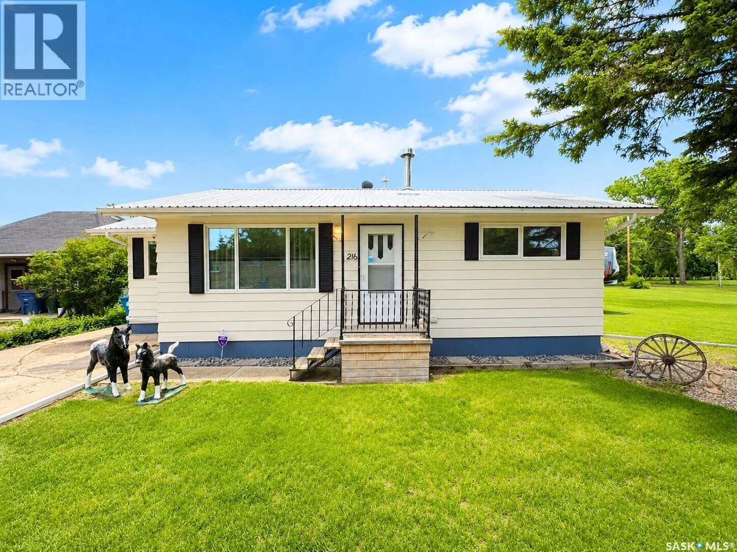Property Photo:  216 Lorne St.  SK S0G 0Y0 