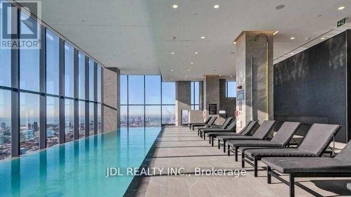 Property Photo:  7 Grenville Street 5102  ON M4Y 0E9 