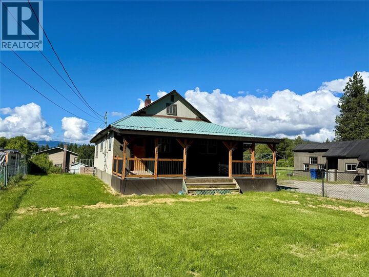 Property Photo: 709 4th Street Northwest BC V1C 4A3