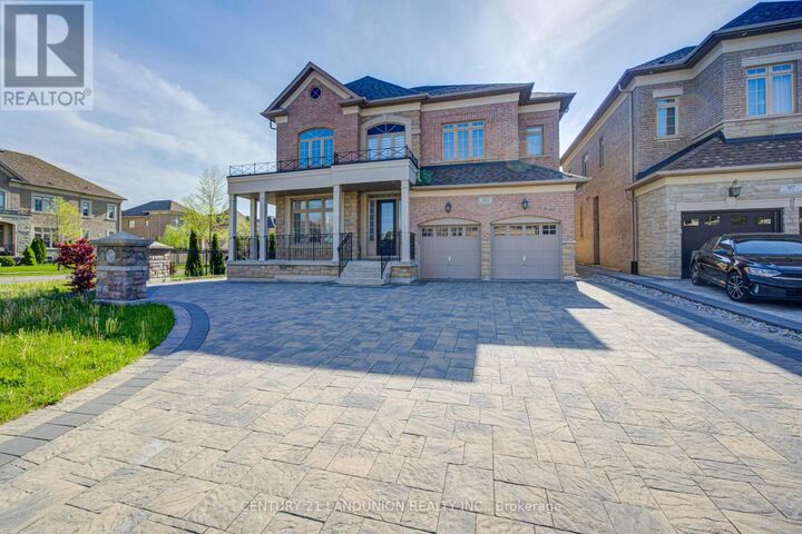 Property Photo: 101 Silver Sterling Crescent ON L4H 4C5
