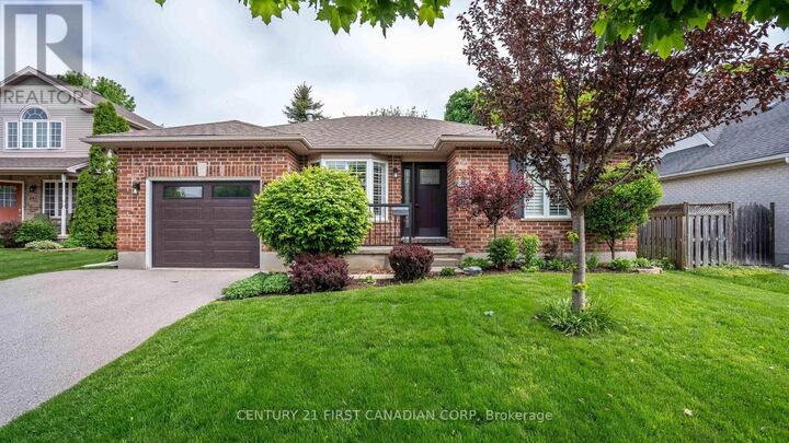Property Photo:  839 Guildwood Boulevard  ON N6H 5E4 