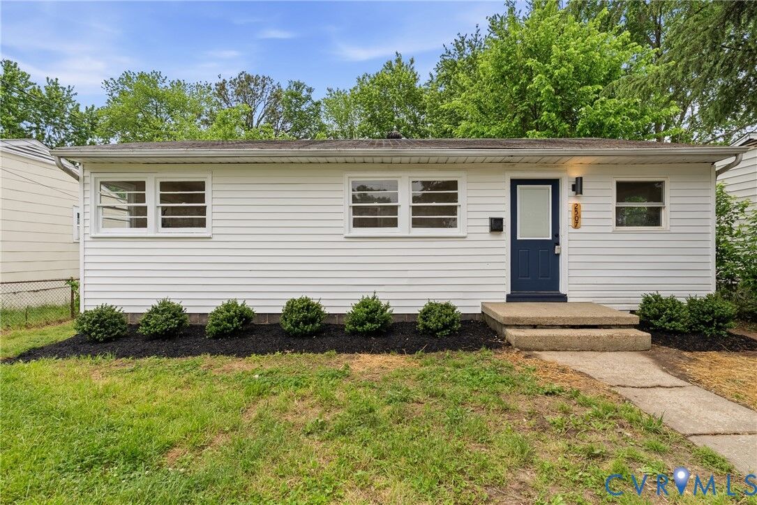Property Photo: 2507 Whitcomb Street VA 23223