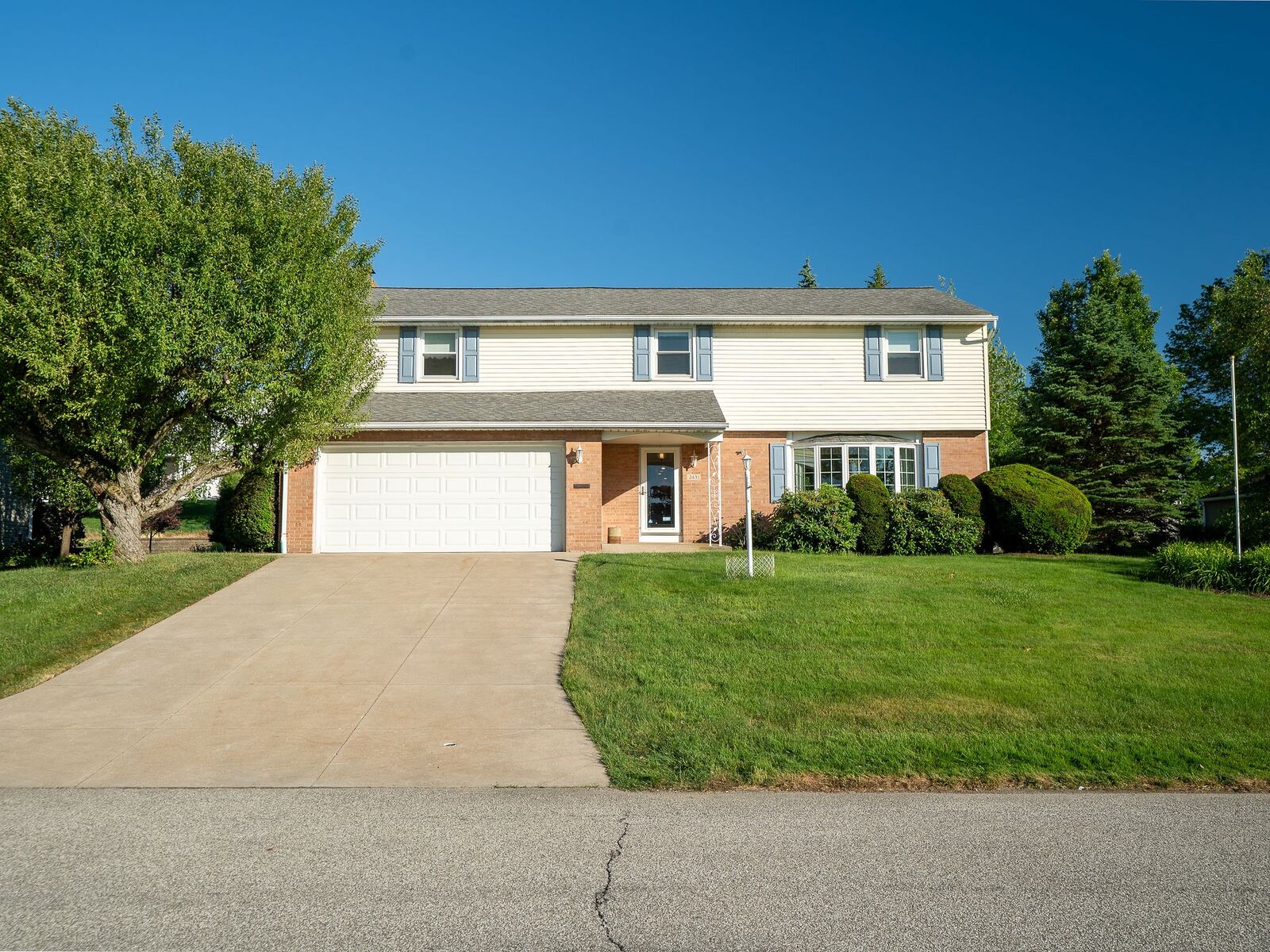 Property Photo:  2431 W 36th Street  PA 16506 