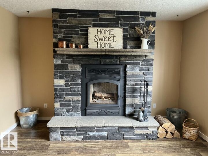 Property Photo: 4712 49 Avenue AB T9M 1Y3