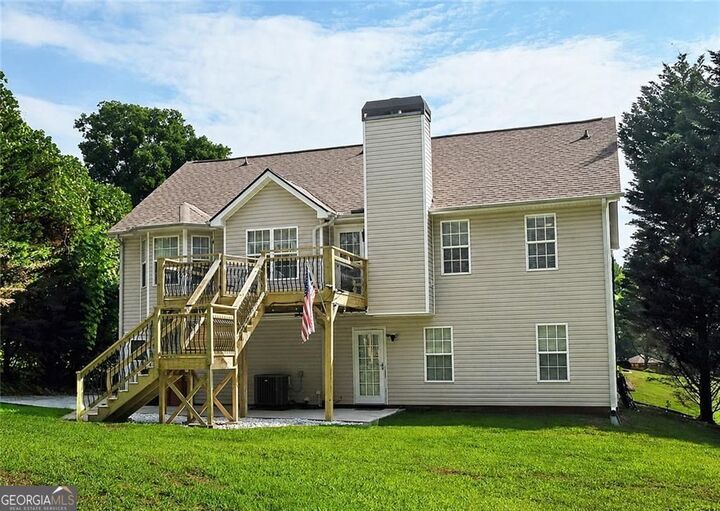 Property Photo:  114 Waterbury Lane  GA 30517 