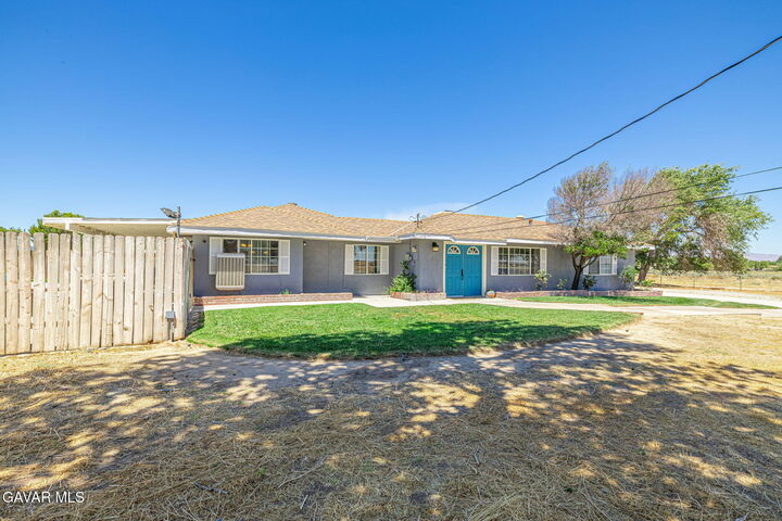 Property Photo: 47227 90th Street CA 93536