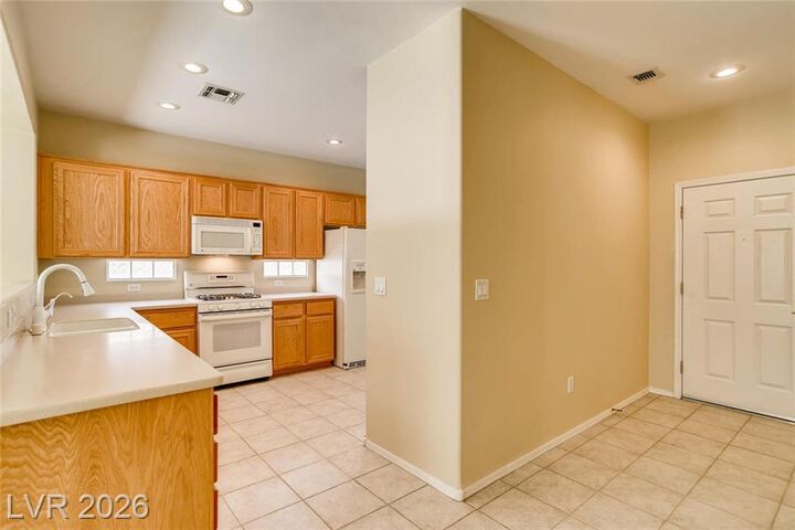 Property Photo: 3027 Hickory Valley Road NV 89052