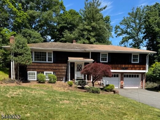 Property Photo:  76 Cider Mill Rd  NJ 07506 