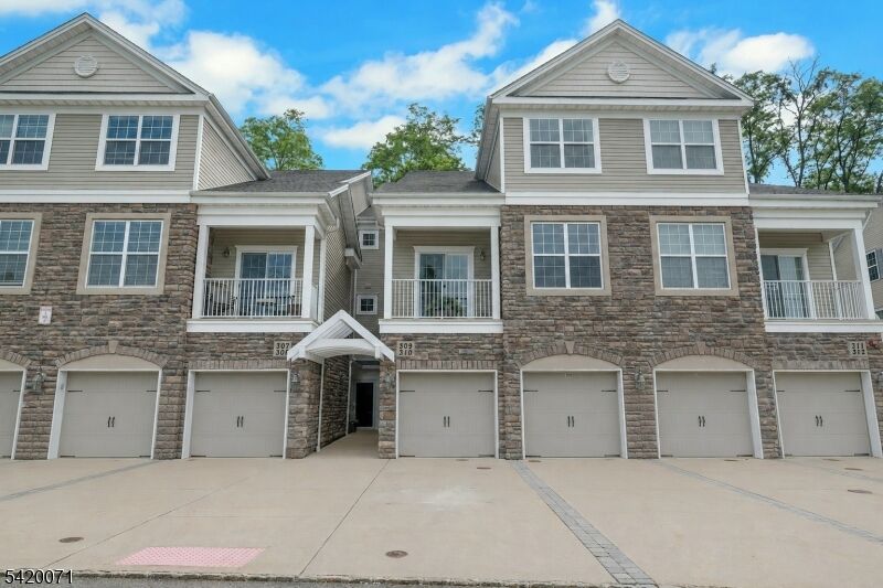 Property Photo: 310 Waterview Ct 310 NJ 07927