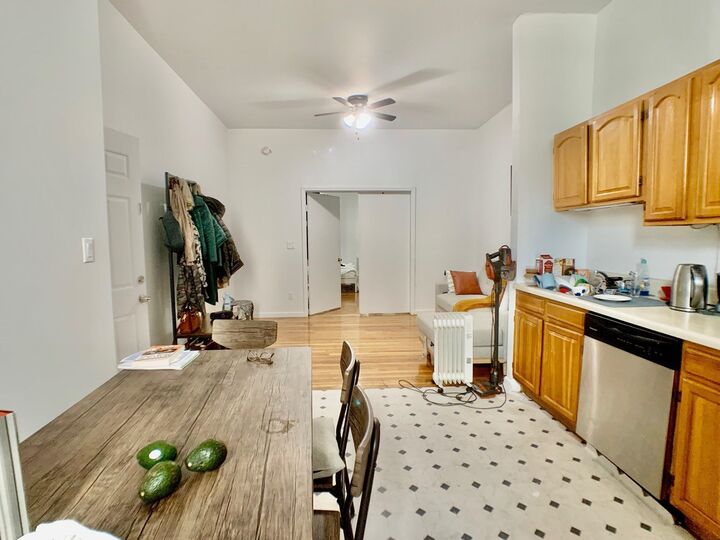 Property Photo:  206 4th St 1F  NJ 07302 