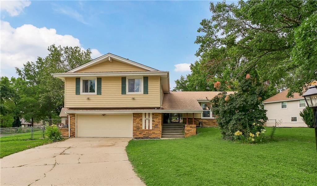 Property Photo:  11001 Independence Boulevard  KS 66109 