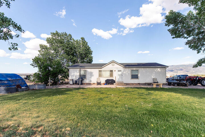 Property Photo: 5726 N 1700 W UT 84721
