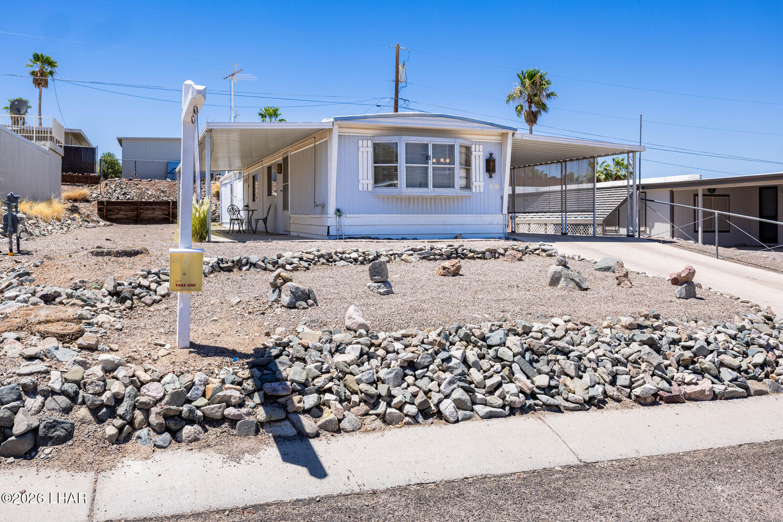 Property Photo: 3103 Lake Dr AZ 86404