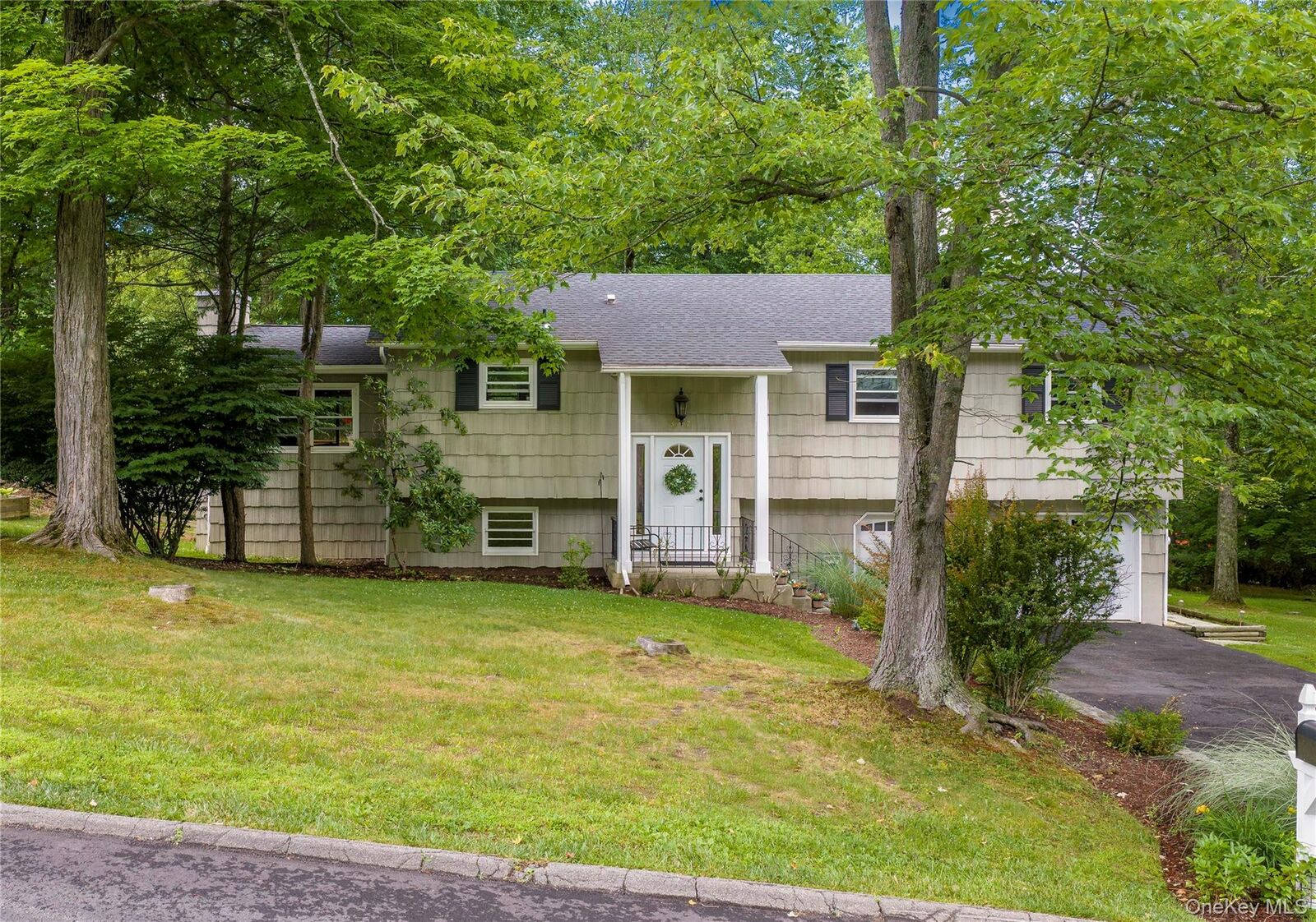 Property Photo:  3207 Ronit Court  NY 10598 