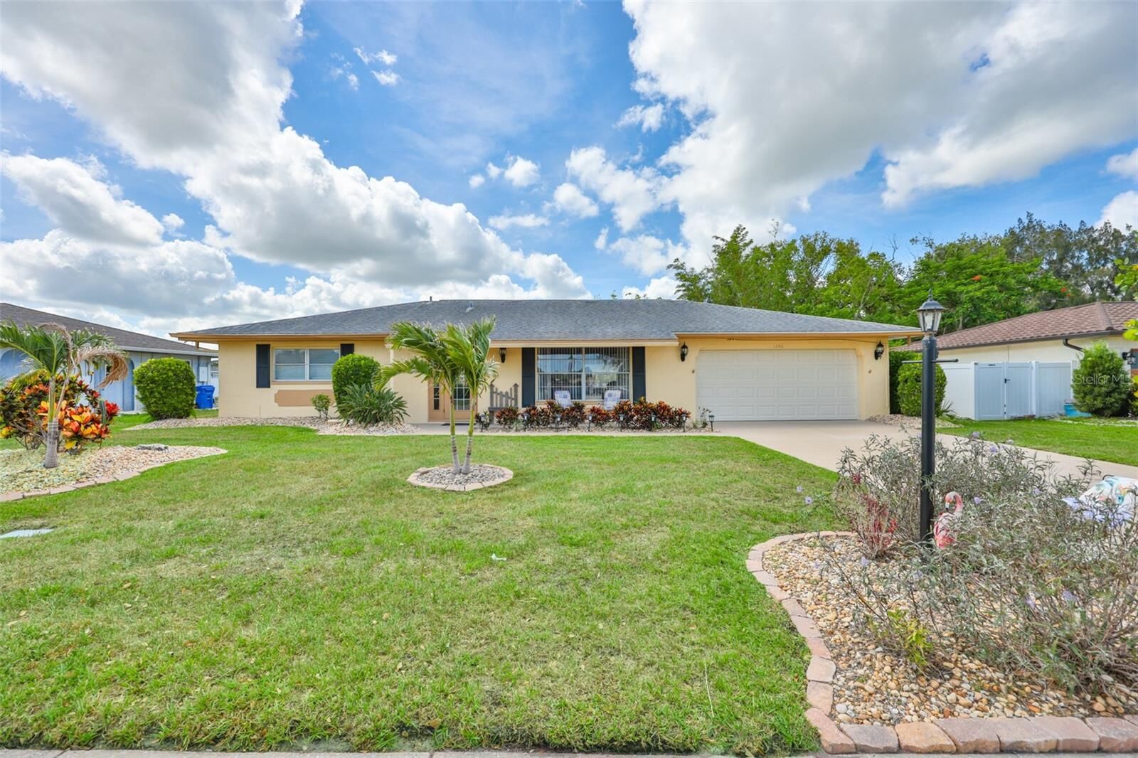 Property Photo:  1706 Flamingo Lane  FL 33573 