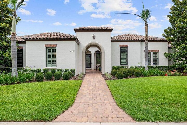 Property Photo:  11832 Waterstone Loop Drive  FL 34786 
