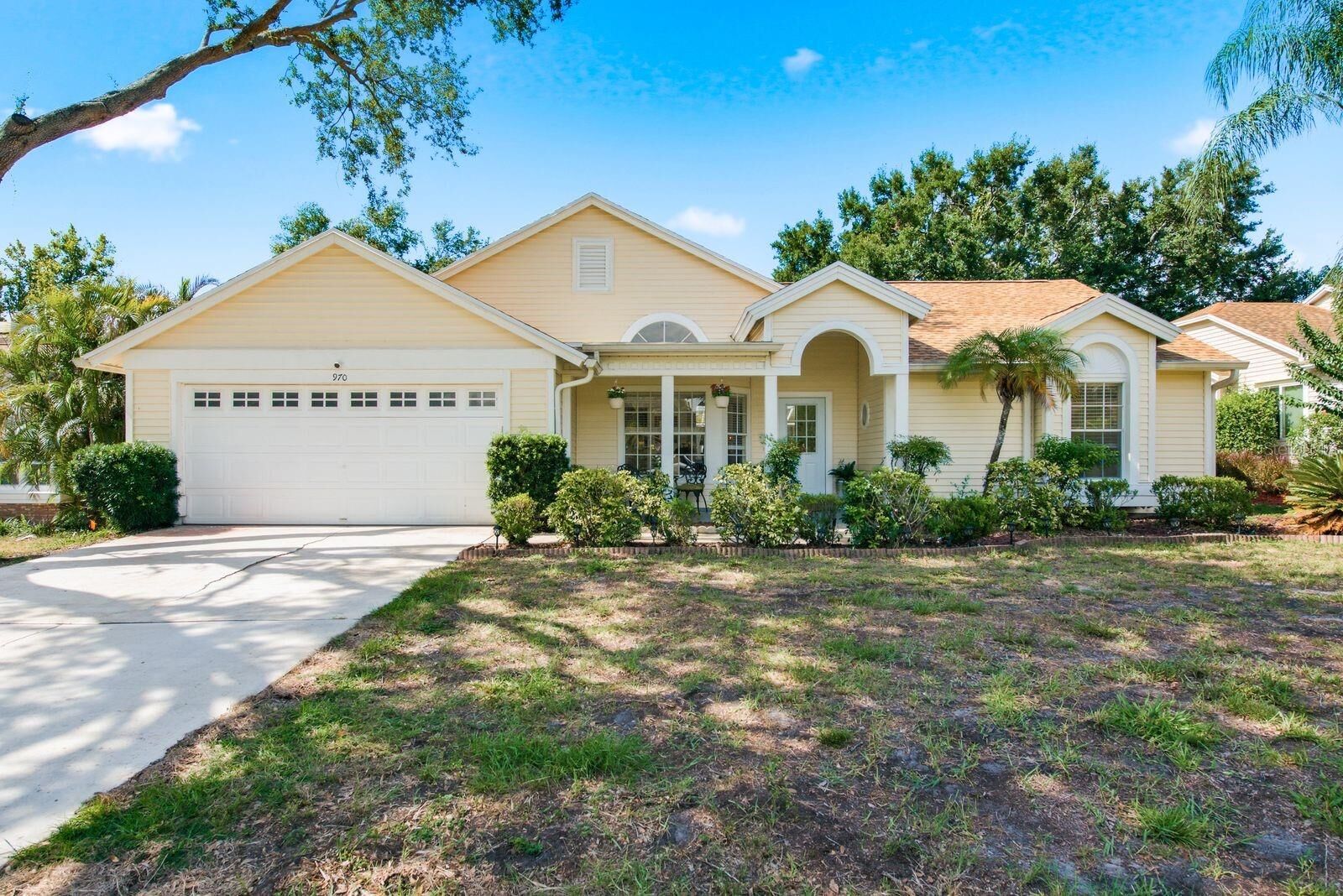 Property Photo: 970 Valley View Circle FL 34684