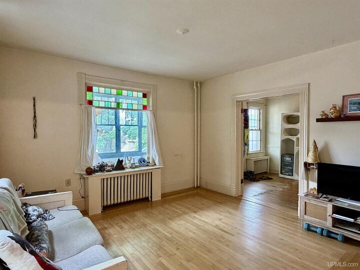 Property Photo:  803 Elm Street  MI 49930 