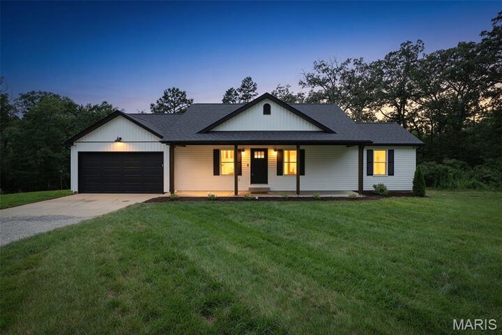 Property Photo: 302 Chestnut View Rd MO 63640