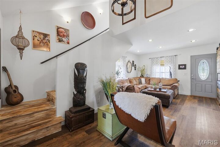 Property Photo: 319 W Miller Street MO 63020