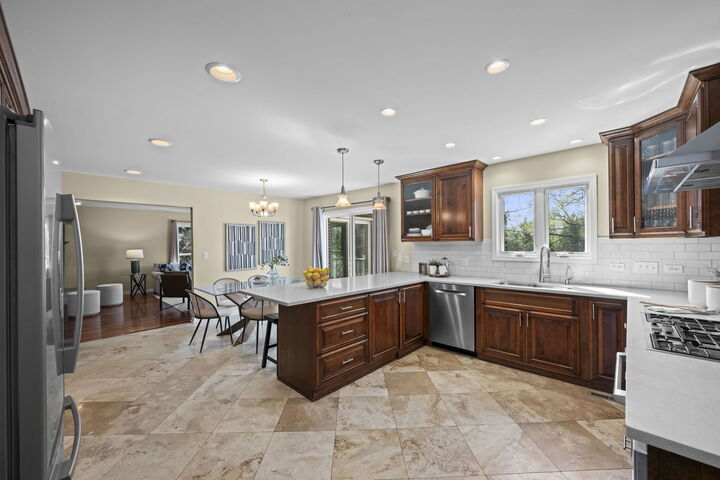 Property Photo:  26 Brandywine Road  IL 60010 