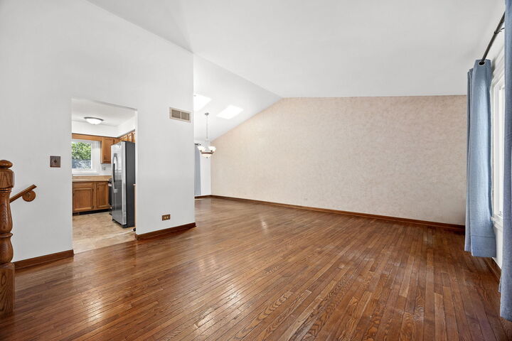 Property Photo:  2284 Briarhill Drive  IL 60565 