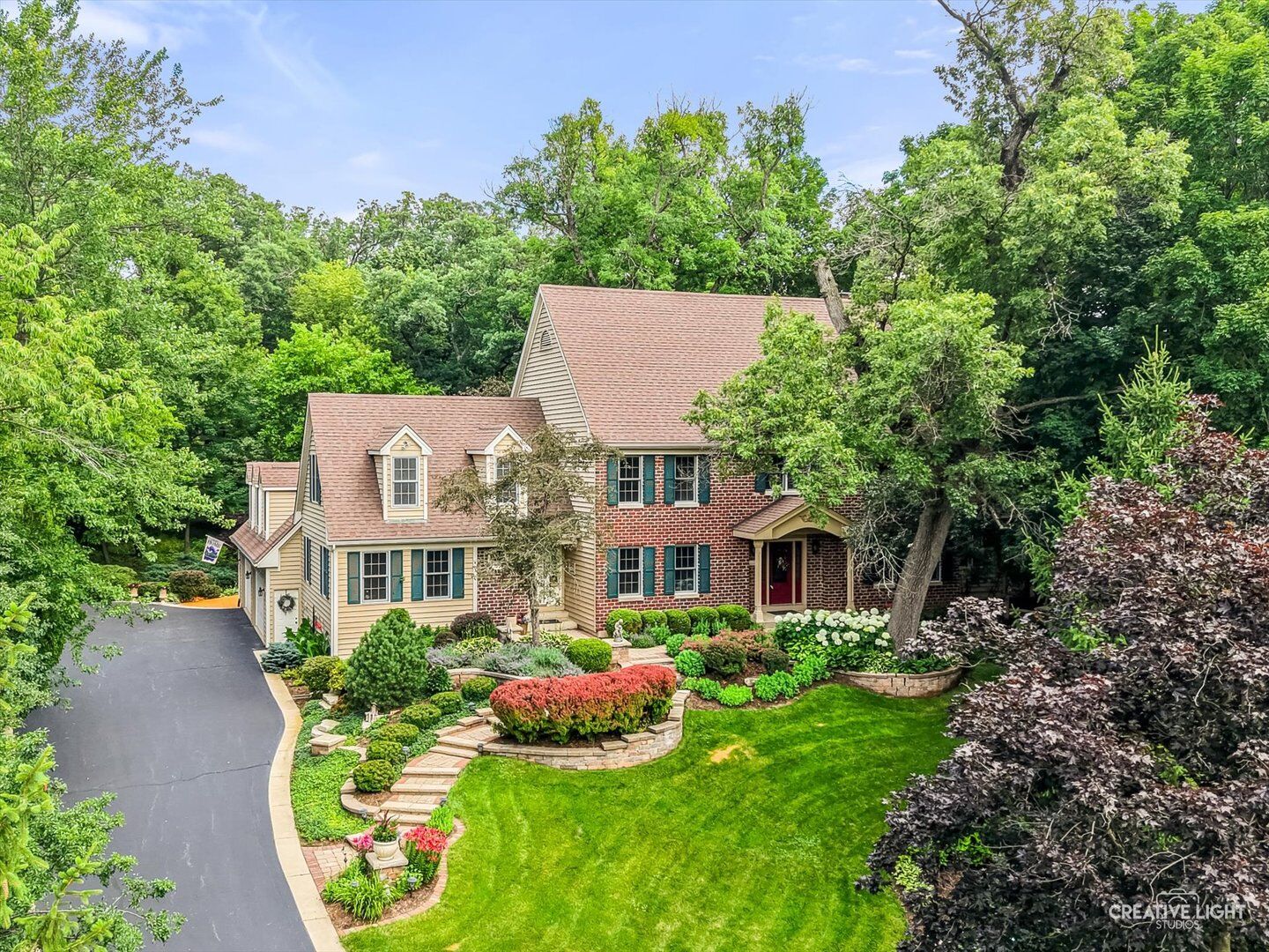 Property Photo: 42W264 Hidden Springs Drive IL 60175