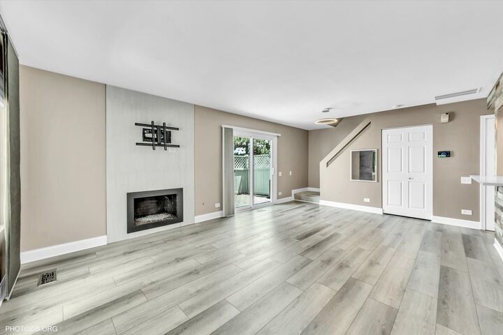 Property Photo: 436 Yorktown Court 436 IL 60504