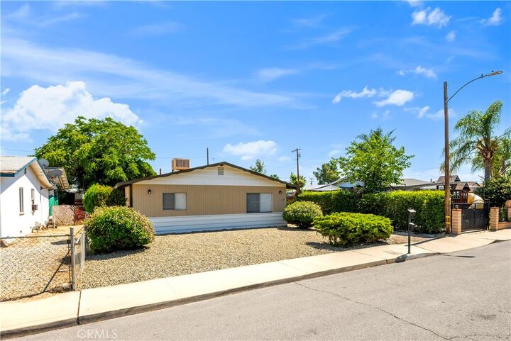 Property Photo:  346 E 6th  CA 92583 